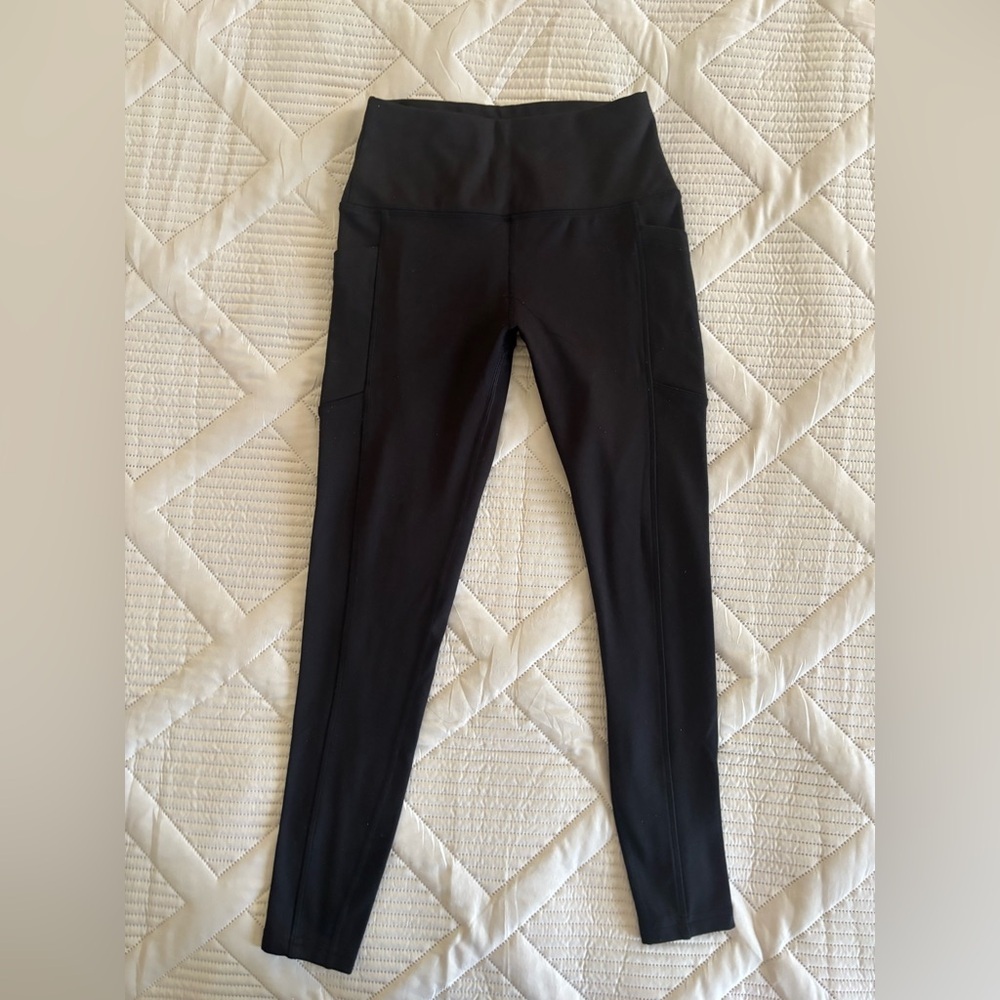 LEG3ND Leggings Small Black High Waisted Side Pockets Athletic Yoga Pants